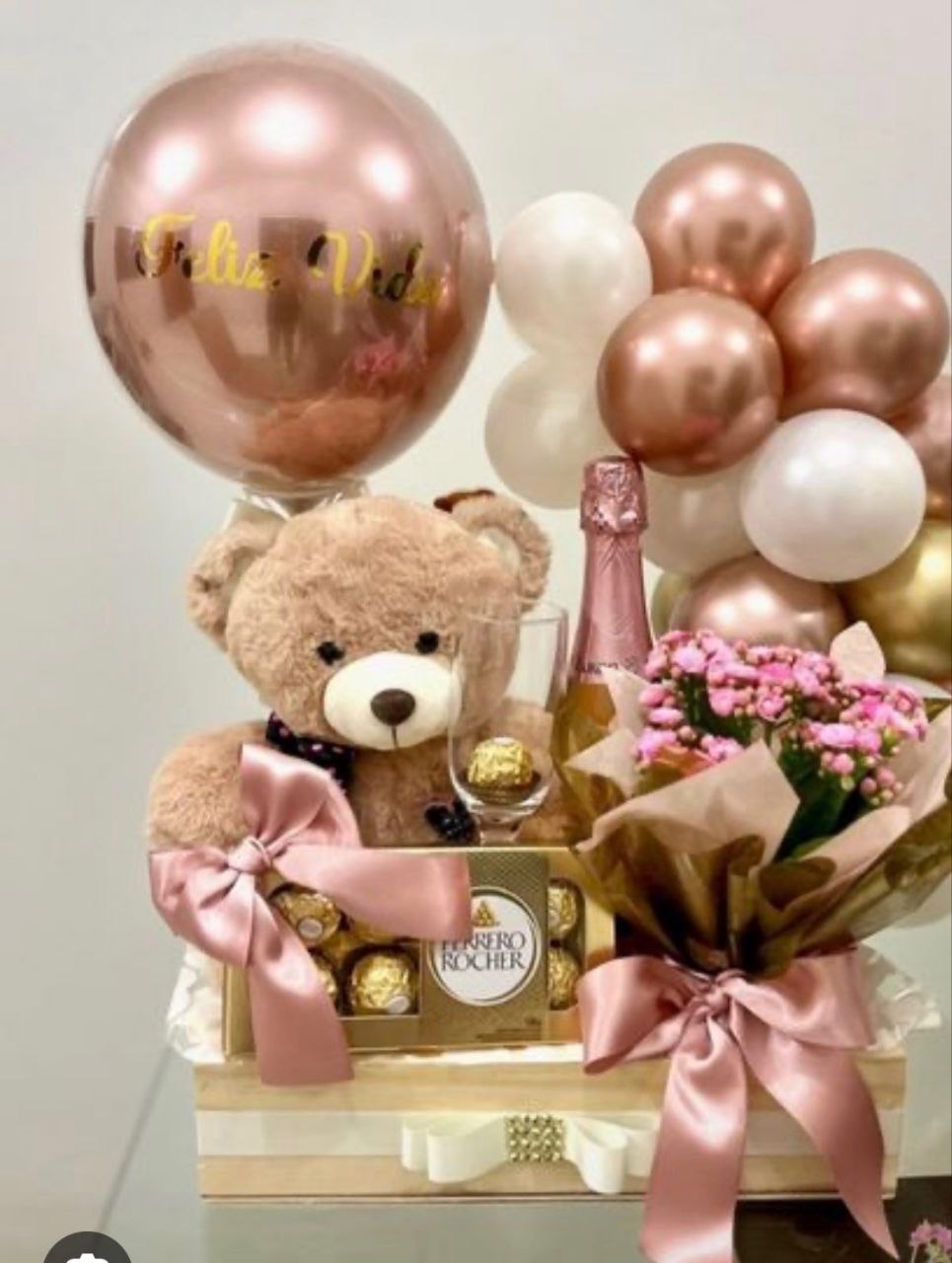 Deluxe Teddy Bear Gift Set